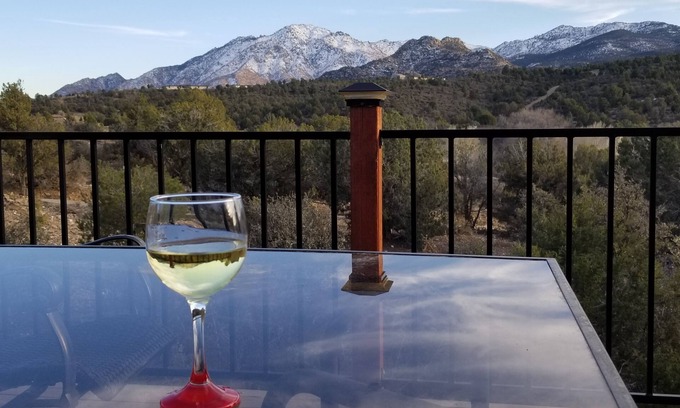 Williamson House | Beat the Valley heat! AVAILABLE AUGUST THROUGH MID-OCTOBER only. 30-day min.