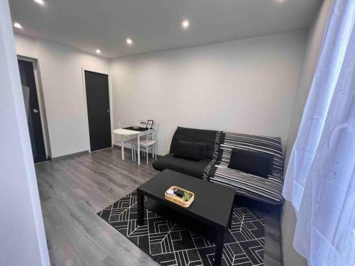 Arcueil Apartment | Beau T2 à Arcueil proche RER B.