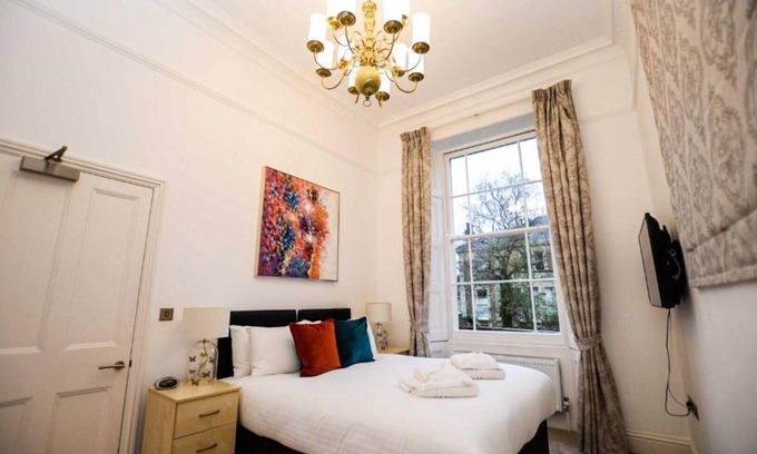 Bristol Apartment | Beaufort House Superior One Bedroom Apartment