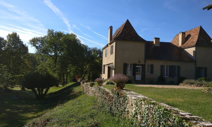 Saint-Marcel-du-Perigord House | Beautiful Mansion surrounded with privacy and all convenience you wish for