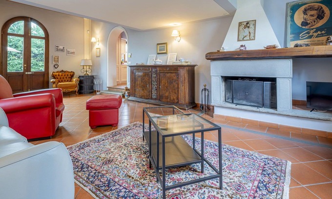 Casalguidi Villa | Beautiful private villa for 6 people with A/C, WIFI, TV, pets allowed and parking