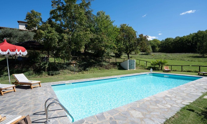 Cicogna Villa | Beautiful private villa for 10 guests with WIFI, A/C, private pool, TV, pets allowed and parking
