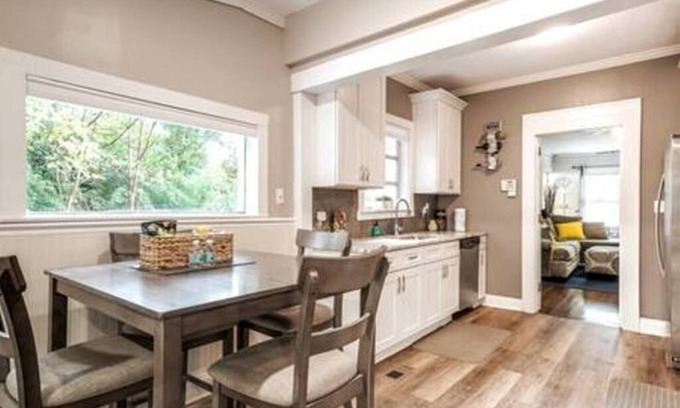 Jonesboro House | Beautiful 1920's Bungalow