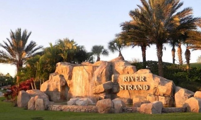 Bradenton Condo | Beautiful 2 Bdrm + Den Veranda avail incl unlimited golf/tennis