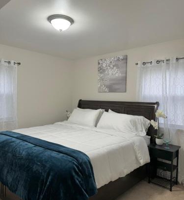 Boardman Apartment | Beautiful 2 BDRM Ocean Inspired Oasis