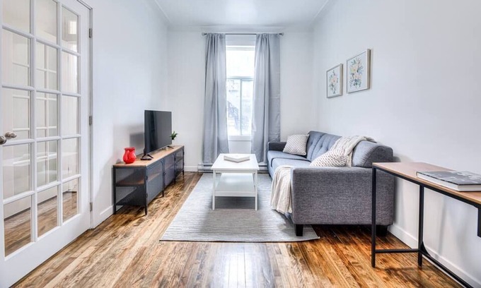 Verdun Apartment | Beautiful 2 BDRM with Balcony