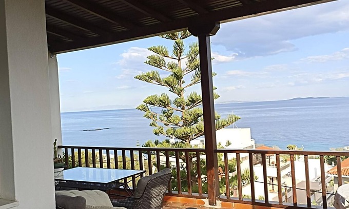 Saronida House | Beautiful 2-Bed House in Saronida