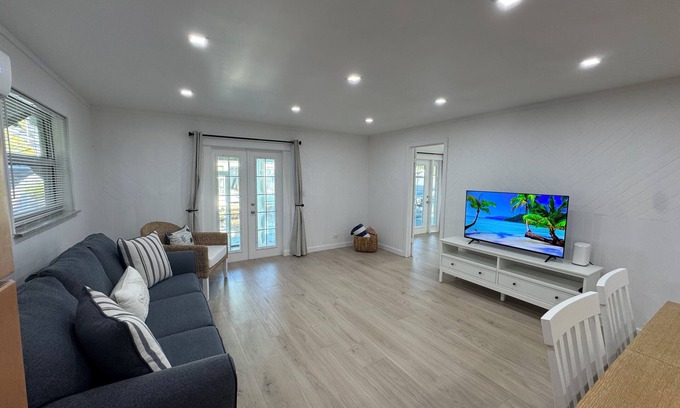 Long Key Apartment | Beautiful 2-bedroom/2-bathroom Apartment in the Heart of Layton