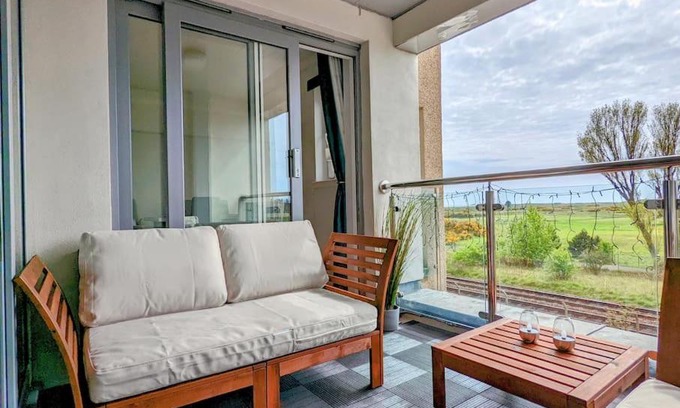 Carnoustie Apartment | Beautiful 2 bedroom flat overlooking golf course