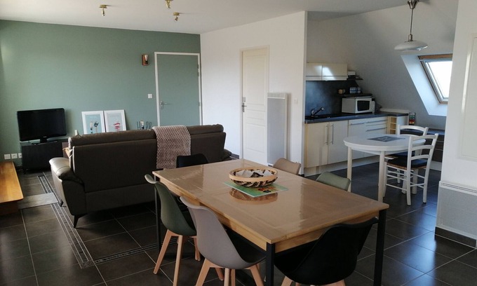 Le Croisic Apartment | Beautiful 2-Bedroom Apt with Terrace and Parking in Le Croisic
