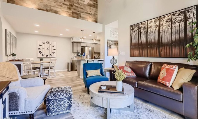 Scottsdale Ranch Apartment | Beautiful 2 Br. Apartment (218149) by Houzlet