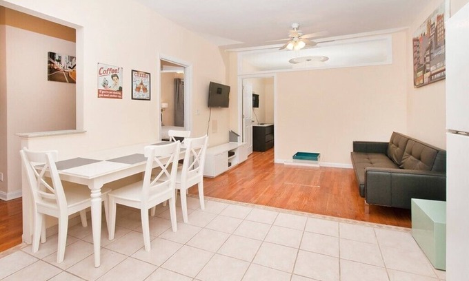 Upper East Side Apartment | Beautiful 2 BR on Upper East Side