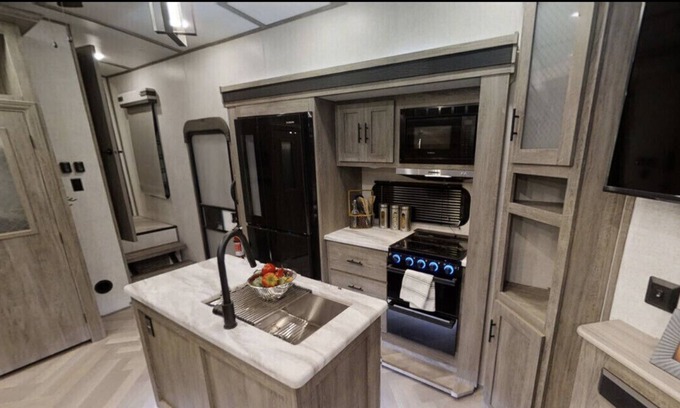 Apopka House | 🤩 Beautiful 2022 Trailer sleeps 6!