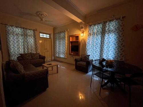 Kondapur Apartment | Beautiful 2bhk near Hitech city