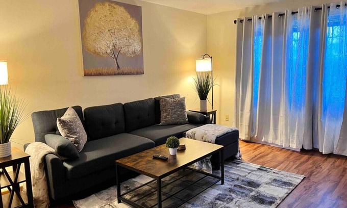 Orange Prairie Apartment | Beautiful 2BR Apartment. Black-out Curtains