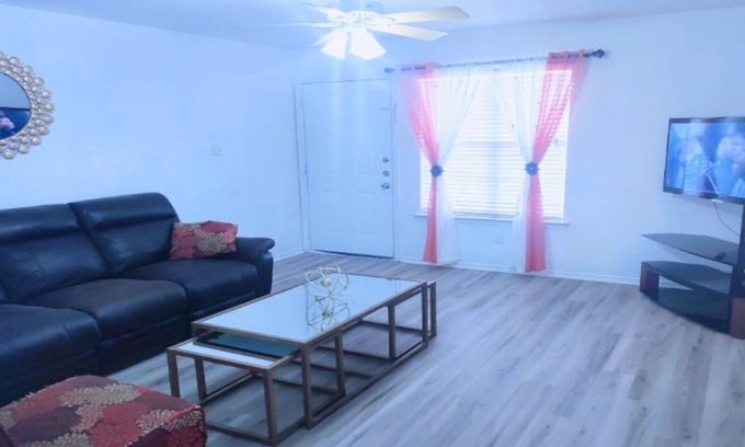 Killeen Apartment | Beautiful 3/2 Apartment at an Unbeatable Price