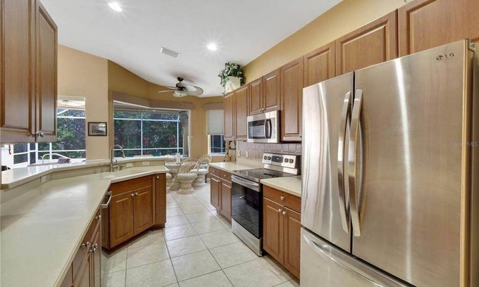 Rotonda Lakes Villa | Beautiful 3/2 spacious, bright & heated pool home