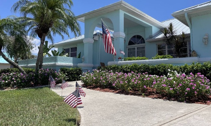 Cape Haze House | Beautiful 3-bdrm home w covered lanai & pool, 8 minutes to local beaches