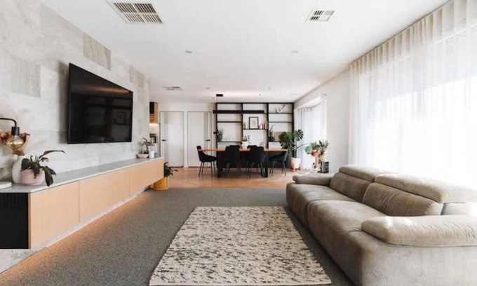 Queanbeyan West House | Beautiful 3 bedroom family home