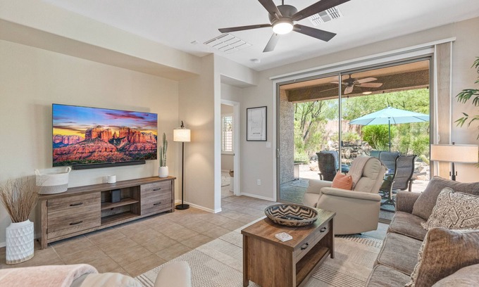 Anthem House | Beautiful 3 Bed Home with Backyard Oasis in Anthem Country Club w/free E-Bikes
