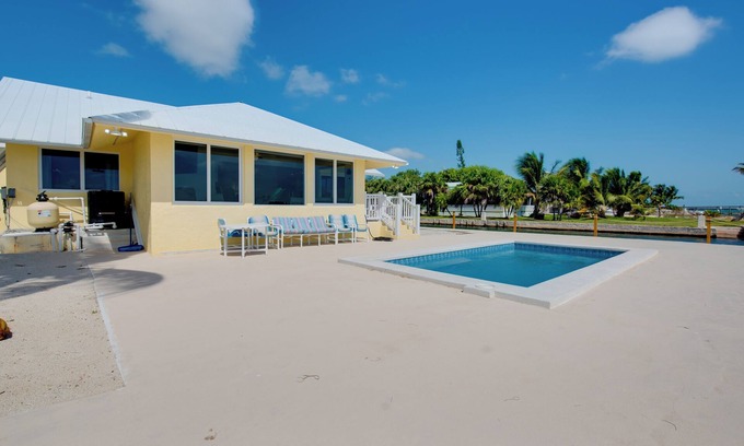 Summerland Key House | Beautiful 3 bedroom 2 bath open water pool home