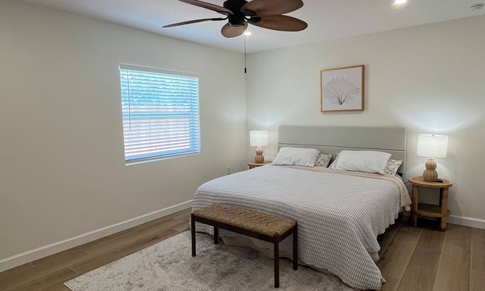 Gillespie Park House | Beautiful 3-bedroom, 2-bathroom house with WiFi and AC in downtown Sarasota