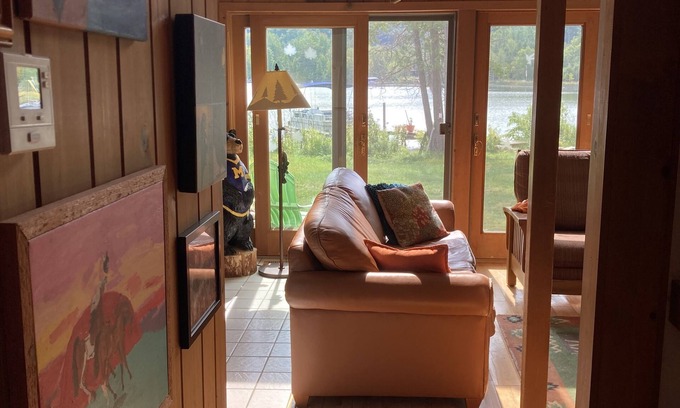 Maple City House | Beautiful 3 bedroom cedar chalet right on Little Traverse Lake, Leelanau County!
