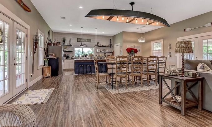 Pottsboro Cottage | Beautiful 3 BR House Minutes from Lake Texoma
