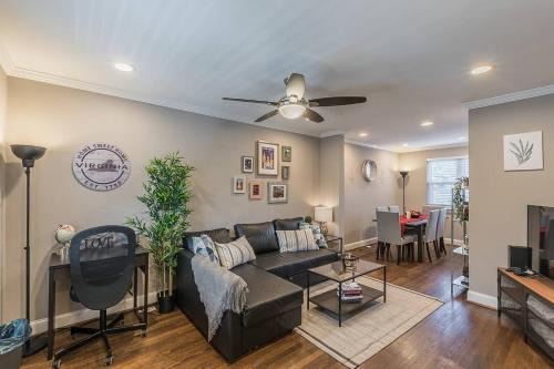 Potomac West House | Beautiful 3br 2ba House with cozy backyard by CozySuites