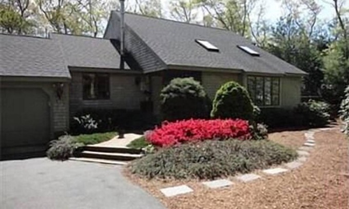 North Falmouth House | Beautiful 3br Cape, Access To Bike Path & Pond, Large Deck, Quiet Street