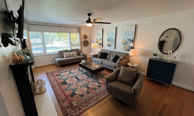 Lexington House | Beautiful 4-bedroom house near UK Campus