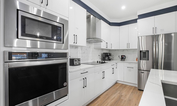 Northeast Edmonton House | Beautiful 4 bedroom home 5 minutes away from the movie theatre.