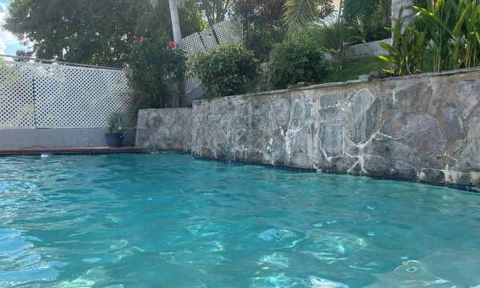 Sabana Llana Sur House | Beautiful 4-bedroom house with Pool, AC, Solar and WiFi in amazing San Juan