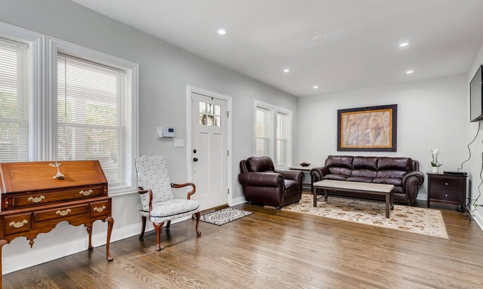 Roseland House | Beautiful 5 Bed Single family House