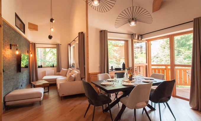 Les Avanchers-Valmorel Apartment | Beautiful 5-room apartment in Valmorel with parking, 8 people.