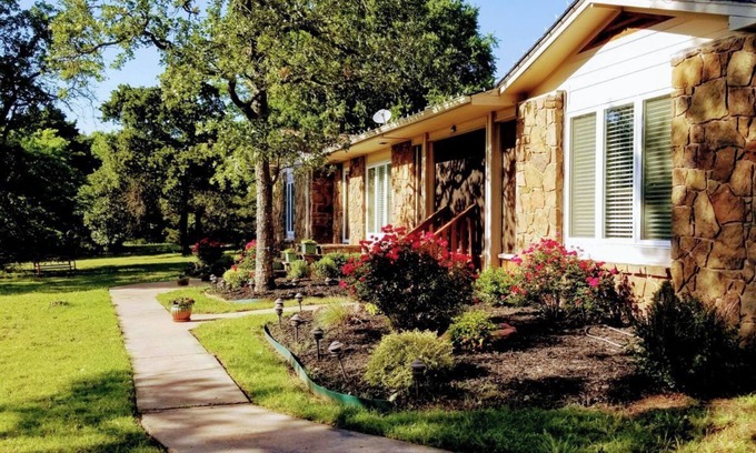 Langston House | Beautiful 7-Bedroom home on Langston Lake. Secluded, quiet, serene and tranquil.
