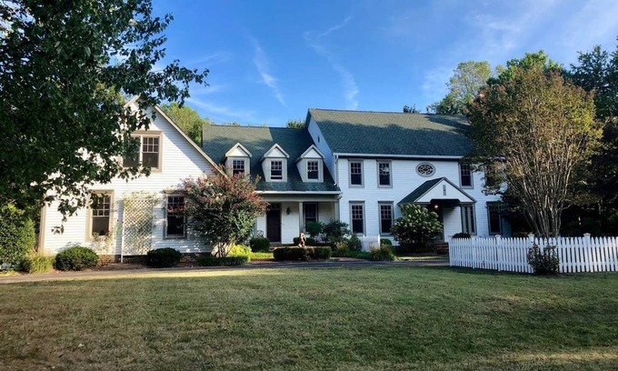 Annapolis House | Beautiful 7BR home minutes from downtown Annapolis