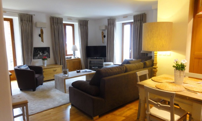 Argentiere Apartment | Beautiful apartment in the centre of Argentiere, Chamonix . Maison Rose. Apt 1