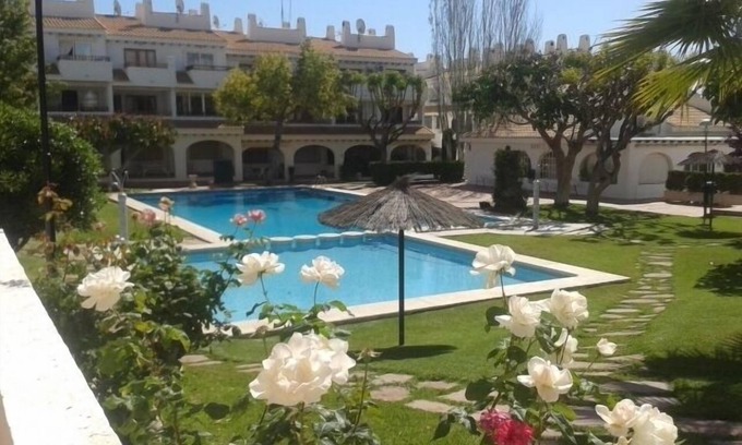 Coveta Fuma House | Beautiful Air-Conditioned Duplex with access to a fabulous communal pool