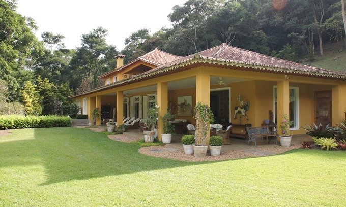 Correas Cottage | Beautiful and charming mansion surrounded by greenery and in complete privacy
