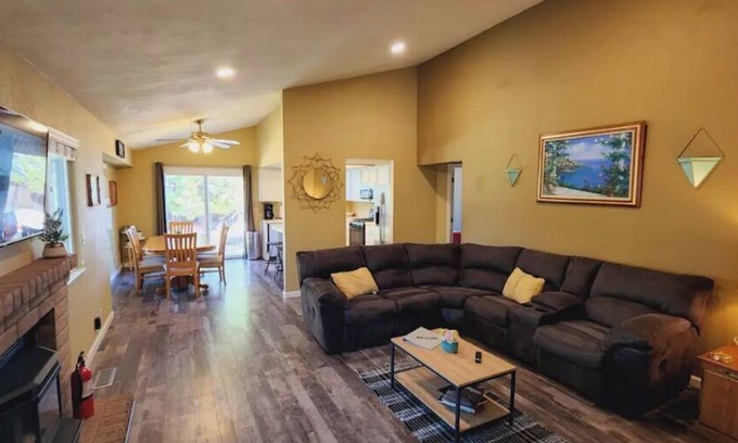 Northwest Reno House | Beautiful and clean home in perfect Location!