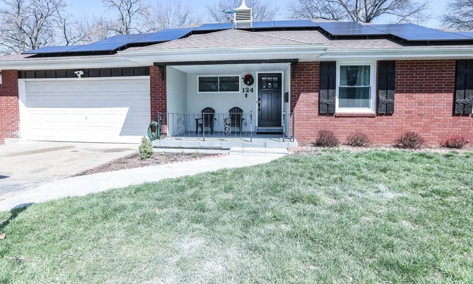 Lea Manor House | Beautiful and comfortable house in Kansas City