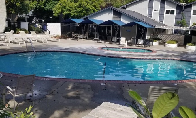 San Ramon Condo | Beautiful and fully Furnished Condo