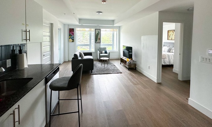 Guelph Apartment | Beautiful and Quiet one Bedroom With Private Bath in a 2 Bedroom Condo