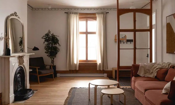 Lachine Bed & Breakfast | Beautiful and spacious - Waterfront and close to airport