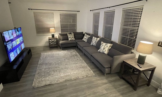 Bellavida House | Beautiful and Sunny House