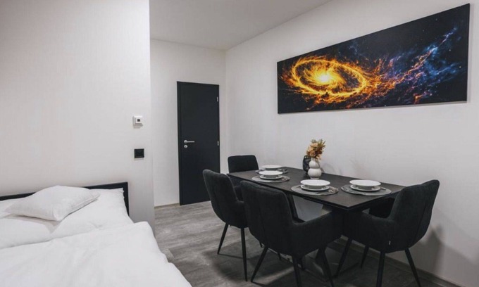 Jindrichuv Hradec Apartment | Beautiful apartment for 4 people with WIFI, TV and parking