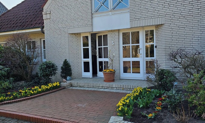 Bad Zwischenahn Apartment | Beautiful apartments with a view of the countryside; Near the spa park and the center