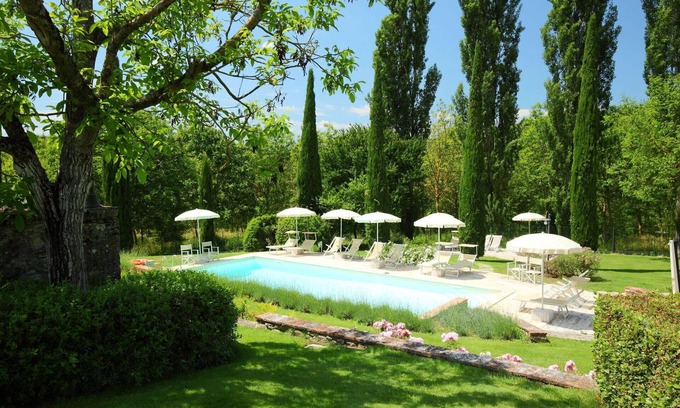 Rapolano Terme Villa | Beautiful apartment in villa for 4 guests with pool, WIFI, TV, patio and parking