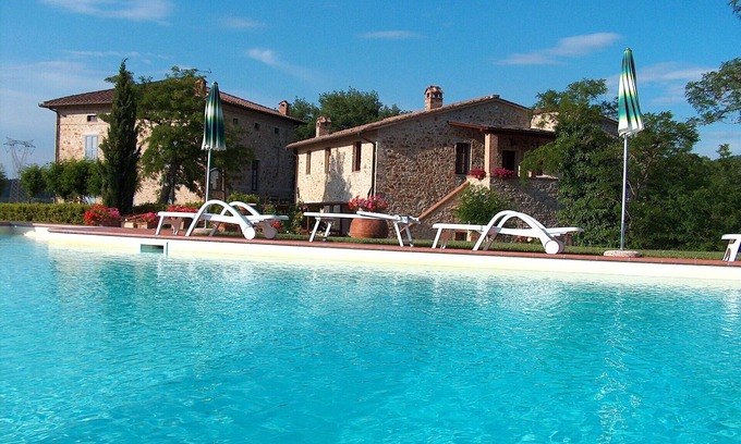 Casole d'Elsa House | Beautiful apartment in villa for 2 guests with pool, WIFI, TV, patio, panoramic view and parking